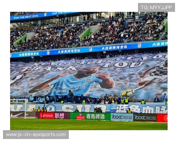 大连英博王禹中场策动快速反击：速度与智慧引领全场节奏