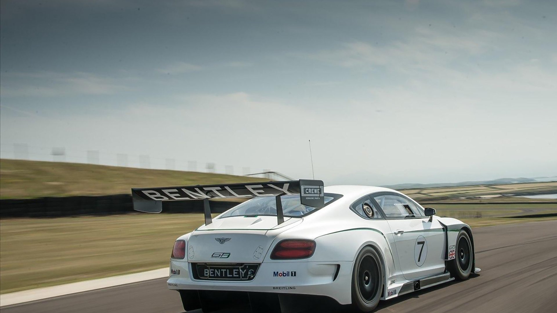 爱游戏app-世界围棋赛落子如飞对决引人入胜，世界围棋赛决赛视频