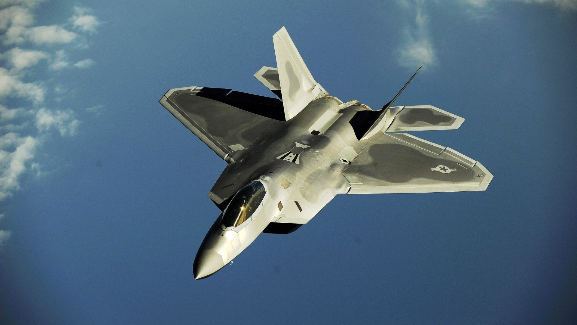 爱游戏体育入口-五大联赛是否出现门将频繁传短球开球趋势，五大联赛射门次数