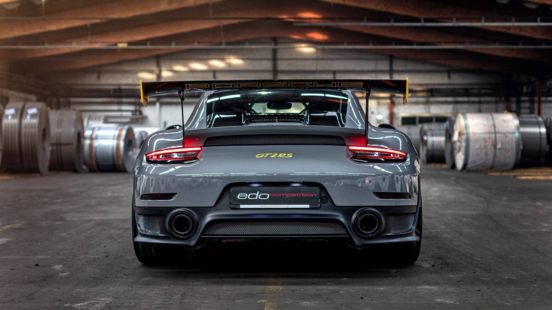 爱游戏入口-乔·莫伊：以硬朗的身体素质和强大的防守本能，成为全黑队坚实的前锋支柱