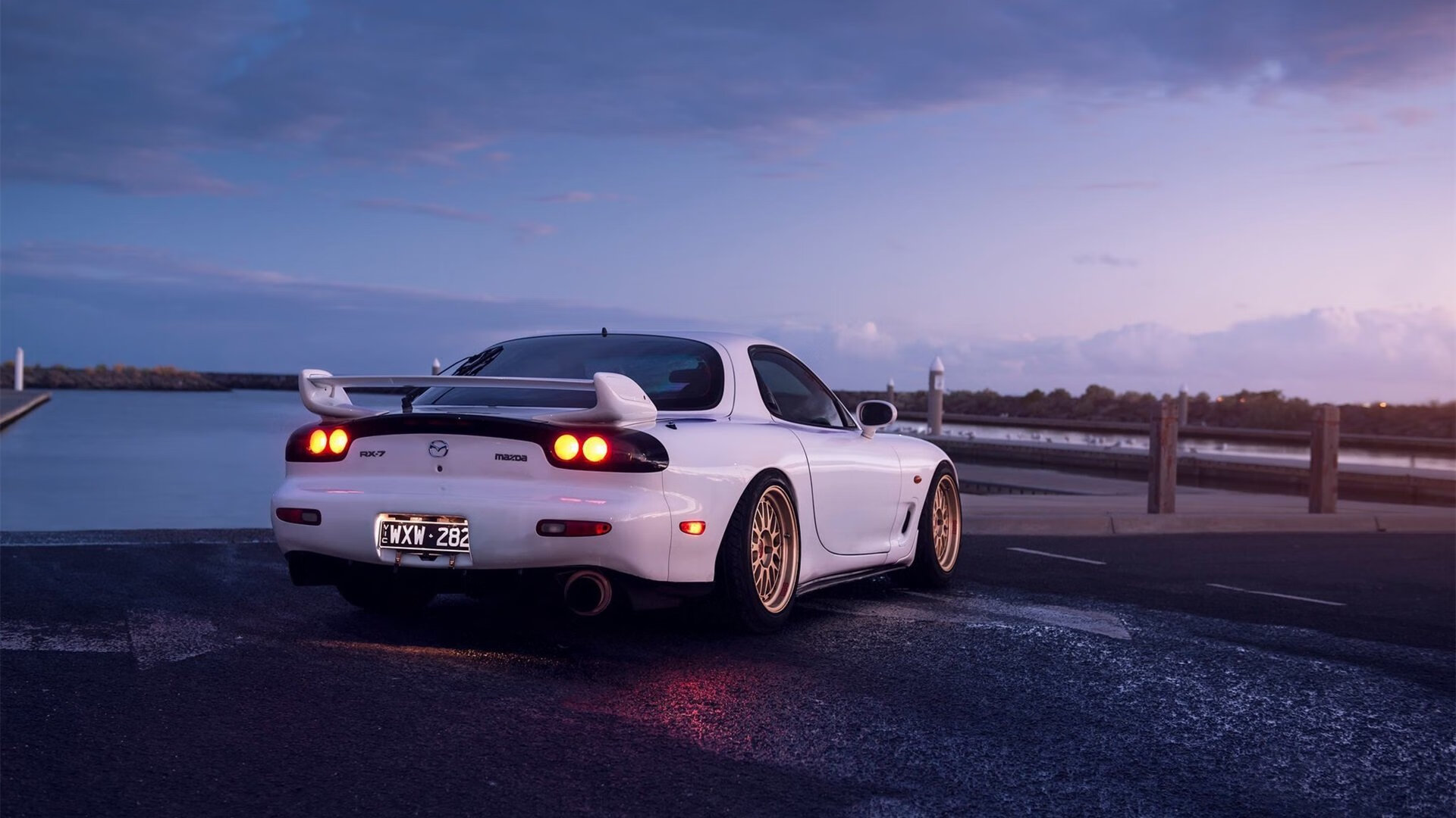 爱游戏平台-特色足球主题的城市文化夜市快速兴起,带动夜经济,足球城是哪个城市的别称